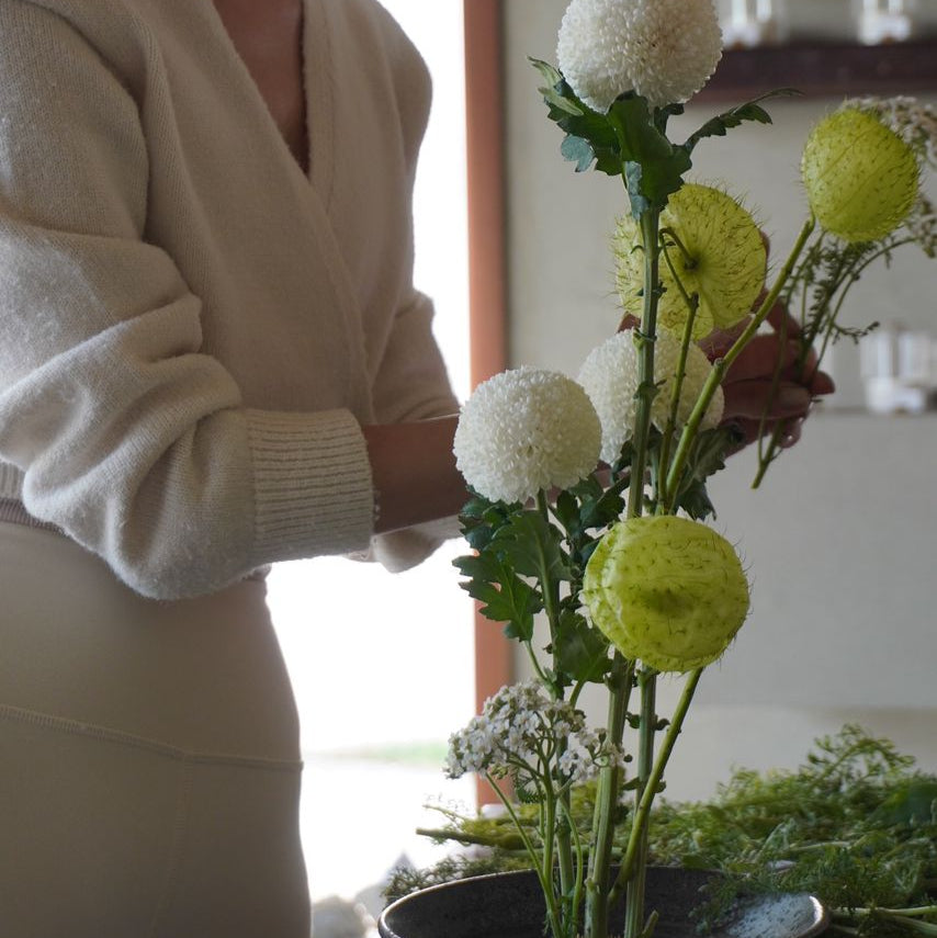 Ikebana with Tea